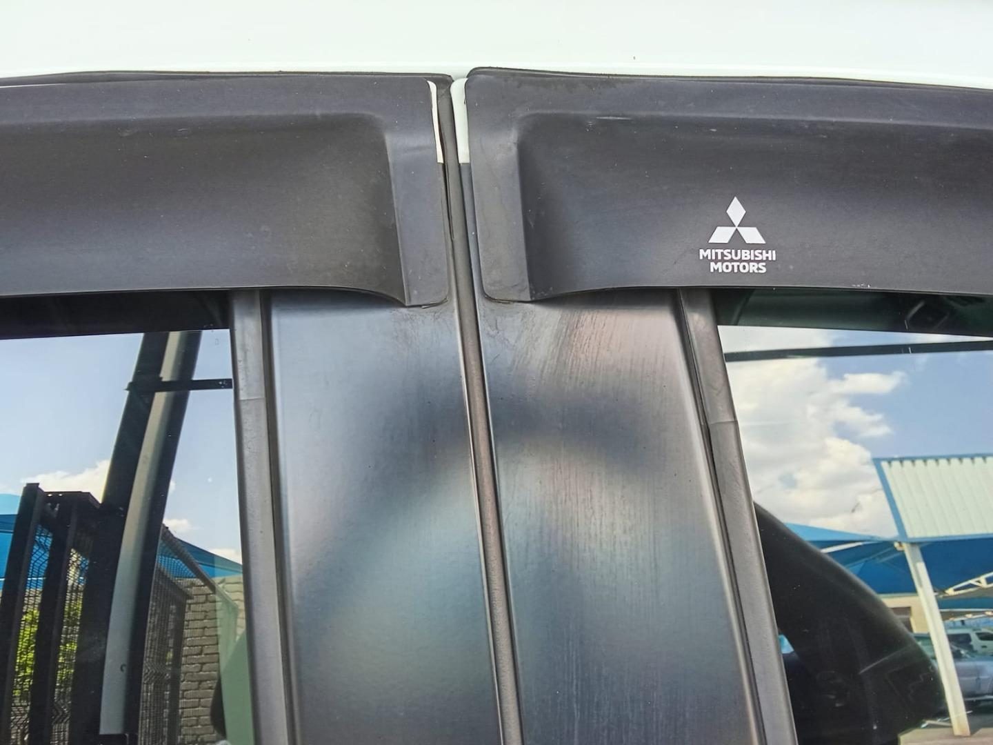 2022 Mitsubishi Triton 2.4 D Cab 4X4 At – photo 16 of 16