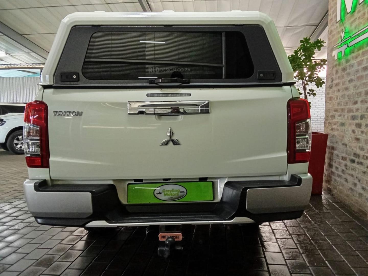 2022 Mitsubishi Triton 2.4 D Cab 4X4 At – photo 7 of 16