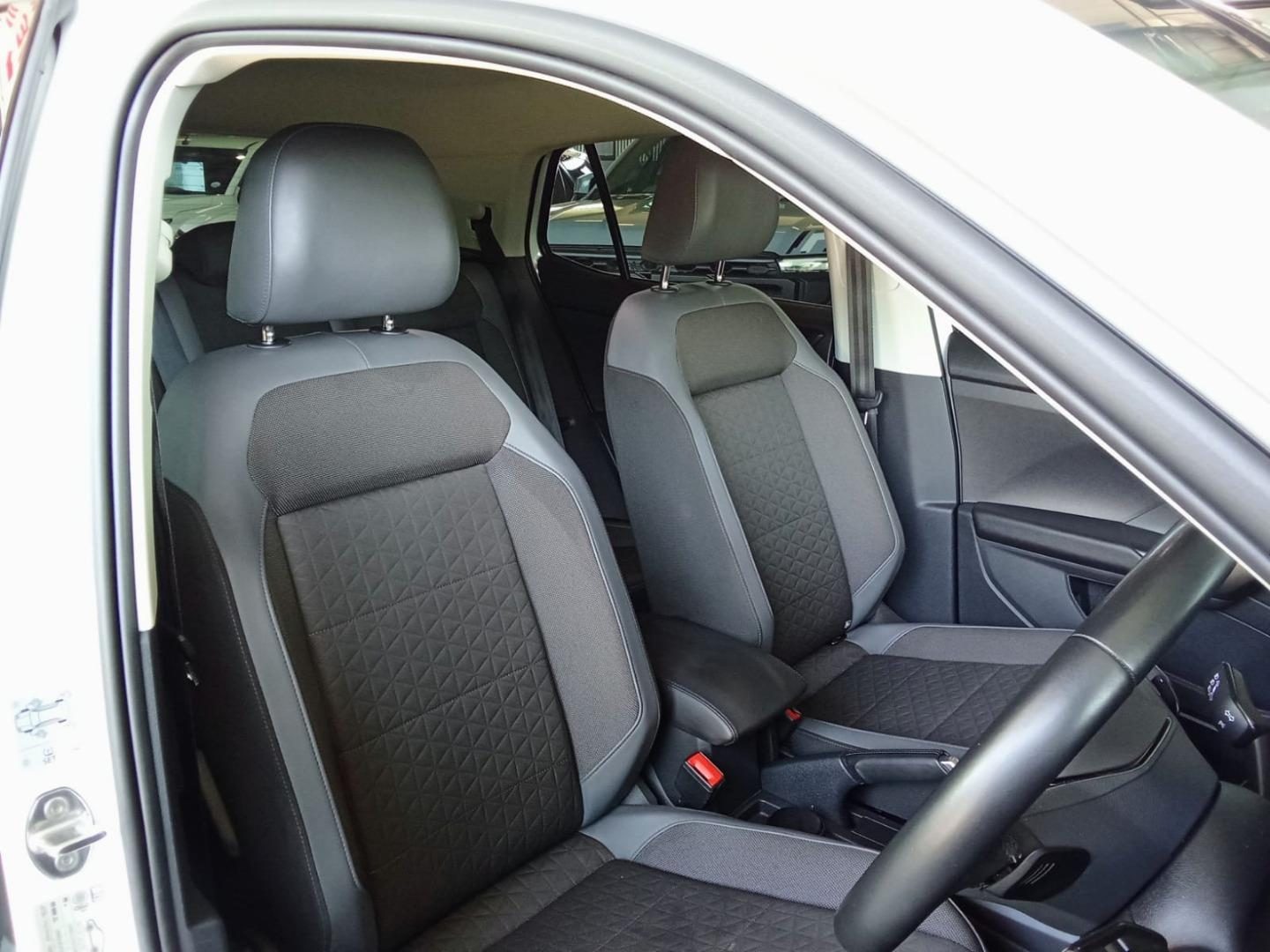 2022 Volkswagen T-Cross 1.5TSI 110kW R-Line — photo 15