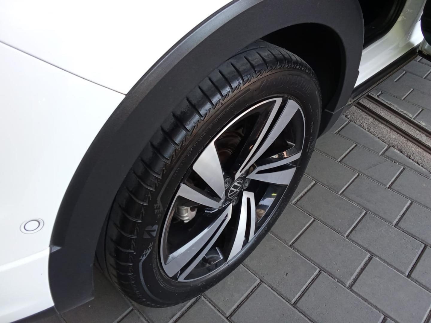 2022 Volkswagen T-Cross 1.5TSI 110kW R-Line — photo 25