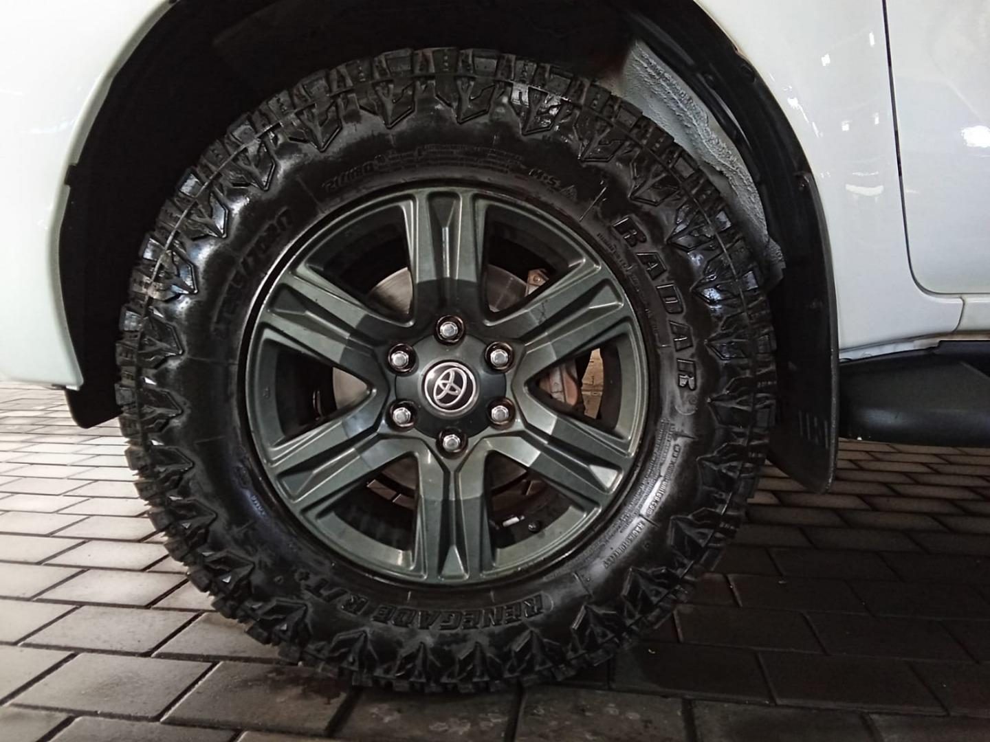 2024 Toyota Hilux 2.4GD-6 Double Cab Raider Manual — photo 15
