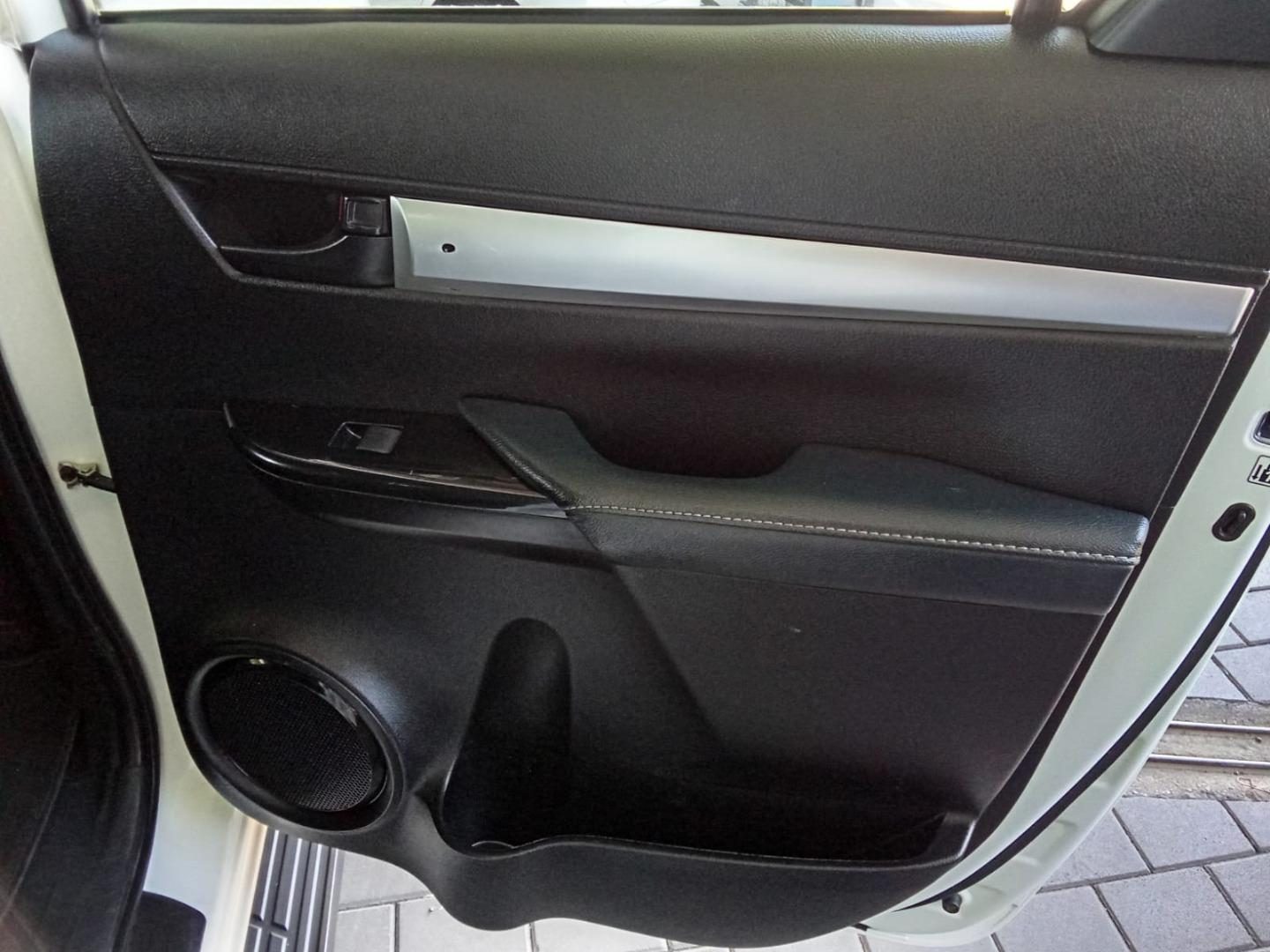2024 Toyota Hilux 2.4GD-6 Double Cab Raider Manual — photo 28