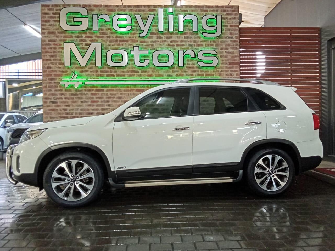 2014 Kia Sorento 2.2 4X4 7-Seater Adventure At – side profile