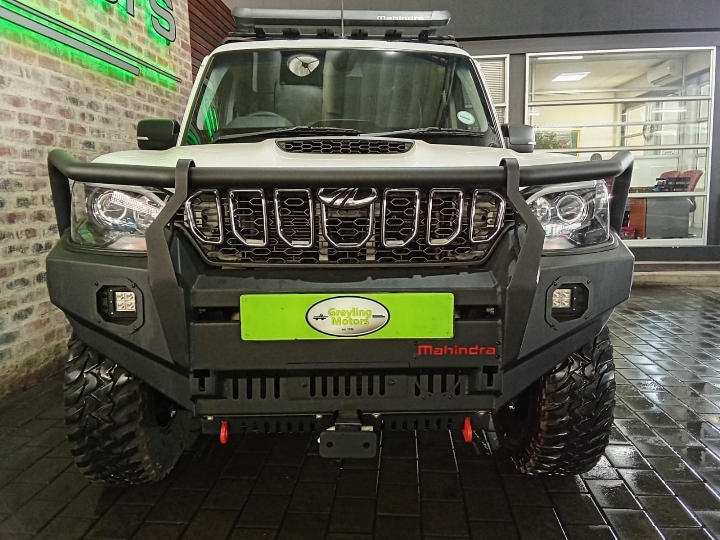 2025 Mahindra Pik Up 2.2 S11 Mhawk Dew 4X4 D Cab At – front view