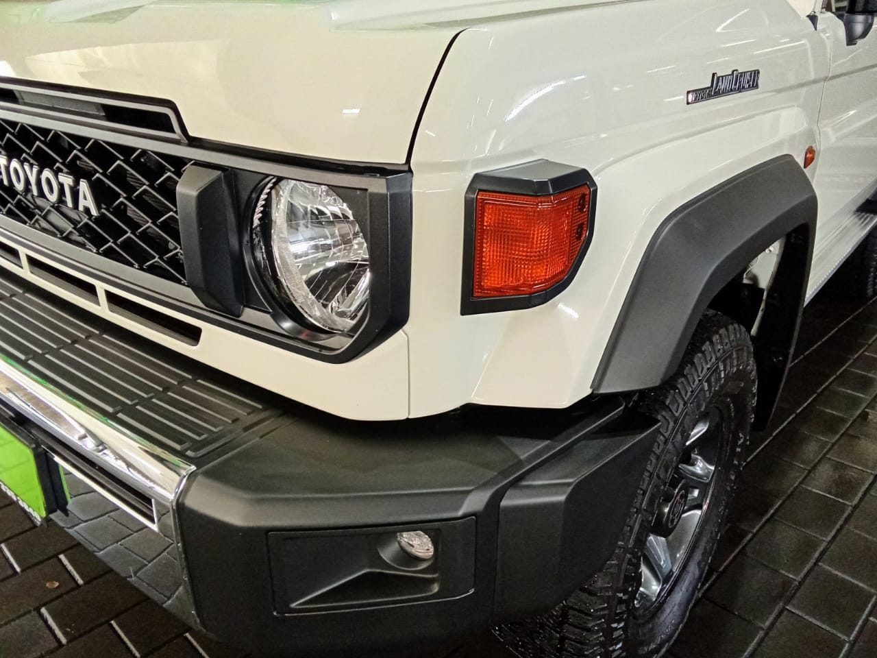 2025 Toyota Land Cruiser 76 2.8 Gd-6 Diesel Wagon – photo 4 of 16