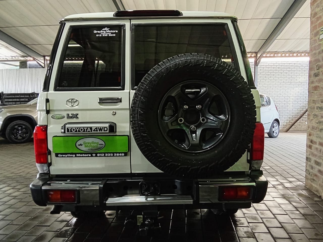 2025 Toyota Land Cruiser 76 2.8 Gd-6 Diesel Wagon – photo 8 of 16