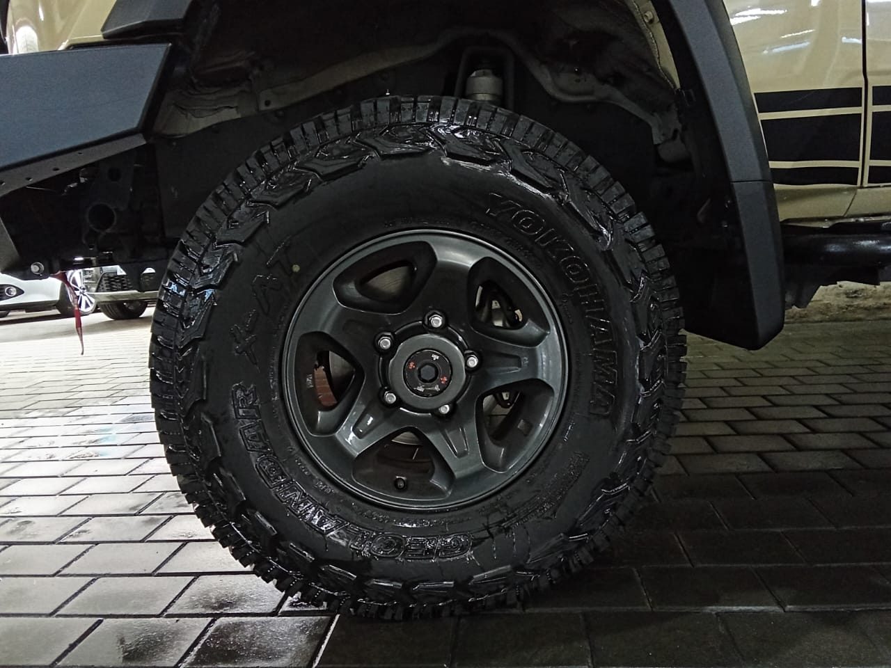 2024 Toyota Land Cruiser 76 2.8 Gd-6 Vx Diesel Wagon – photo 10 of 16