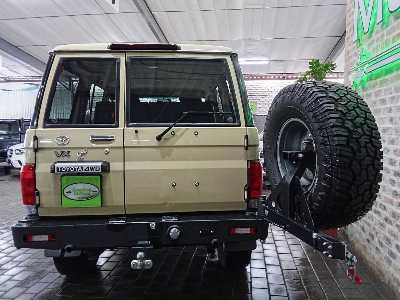 2024 Toyota Land Cruiser 76 2.8 Gd-6 Vx Diesel Wagon – photo 8 of 16