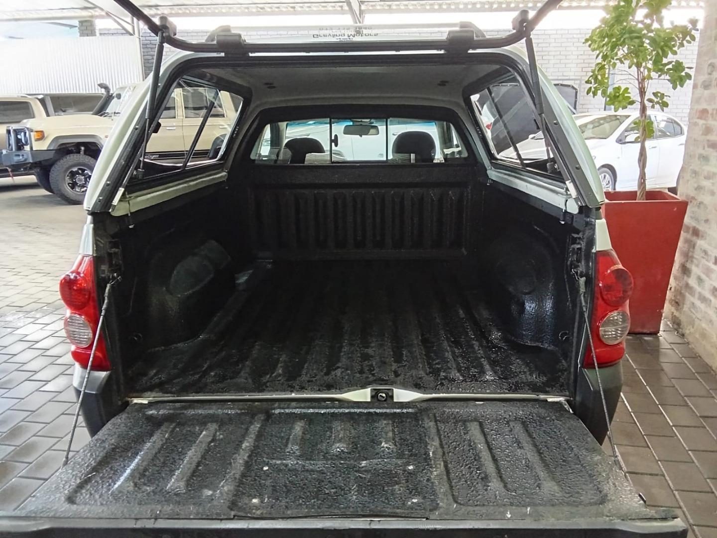 2005 Opel Corsa Utility 1.4 – photo 8 of 16