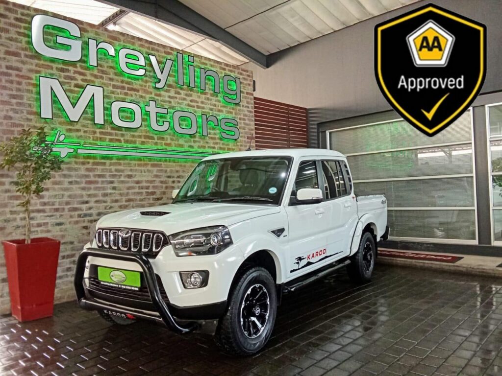 Mahindra Pik Up 2.2 Mhawk S11 Karoo D Cab 4X4 At