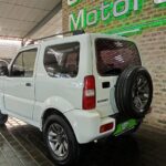 Suzuki-Jimny-1.3-At-12054-1