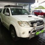 Toyota-Hilux-Legend-3.0-D-4D-Dcab-4X4-Raider-At-11872-1