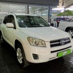 Toyota-Rav4-2.0-Gx-4X4-12083-6
