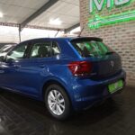 Volkswagen-Polo-Hatch-1.0-Tsi-Comfortline-11967-1