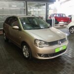 Volkswagen-Polo-Vivo-Hatch-1.6-Comfortline-9808-10